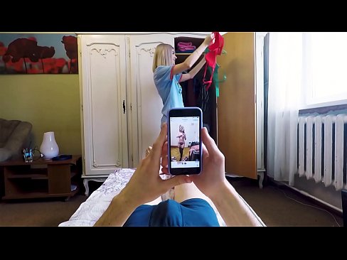 ❤️ Η ετεροθαλής αδελφή έκανε τον αδελφό της να τελειώσει λίγο πριν έρθει η μαμά στο σπίτι ️❌ Πόρνο ❤